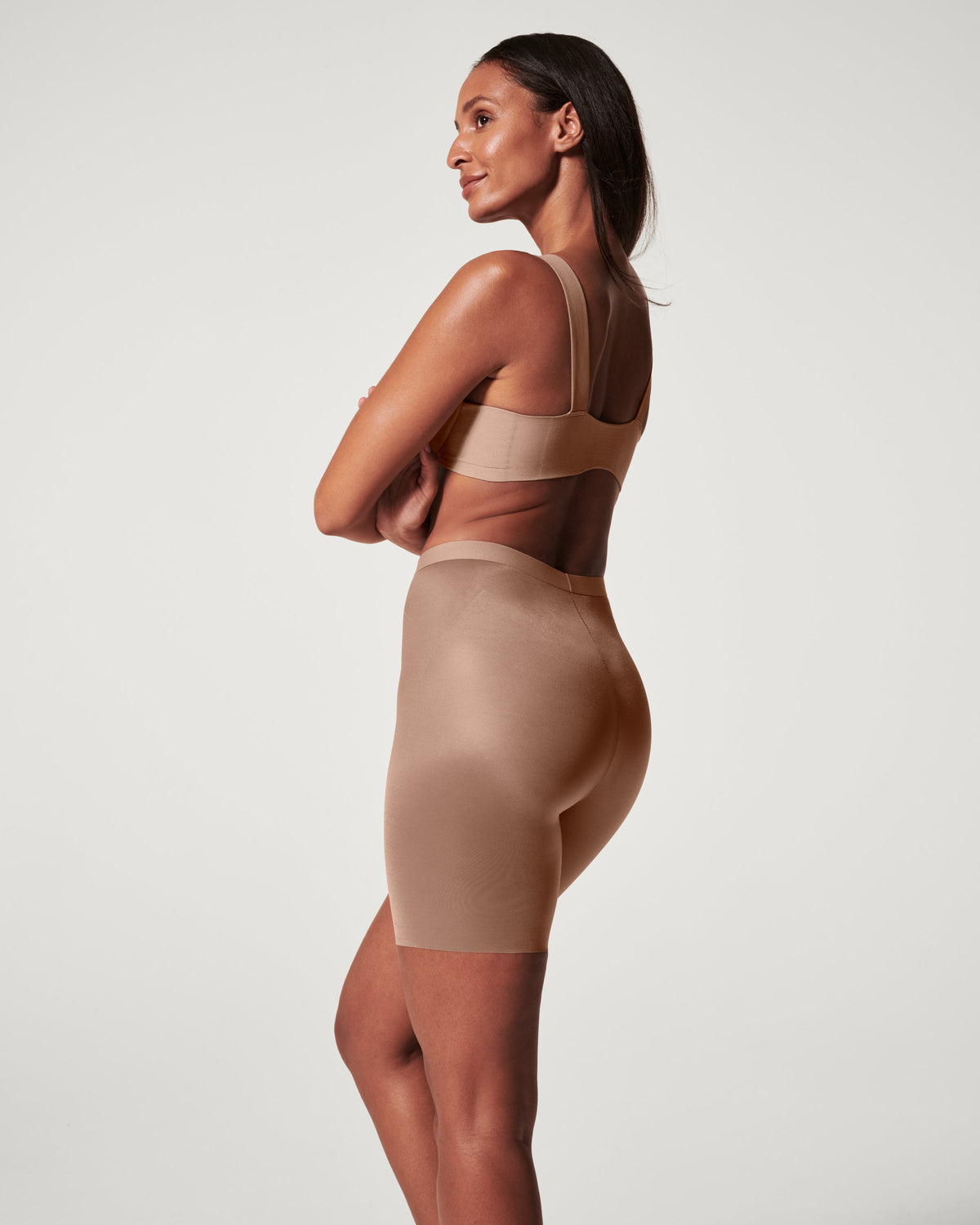 Mid-Thigh Short